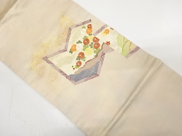 屏風にヱ霞・遠山・草花模様織り出し　名古屋帯